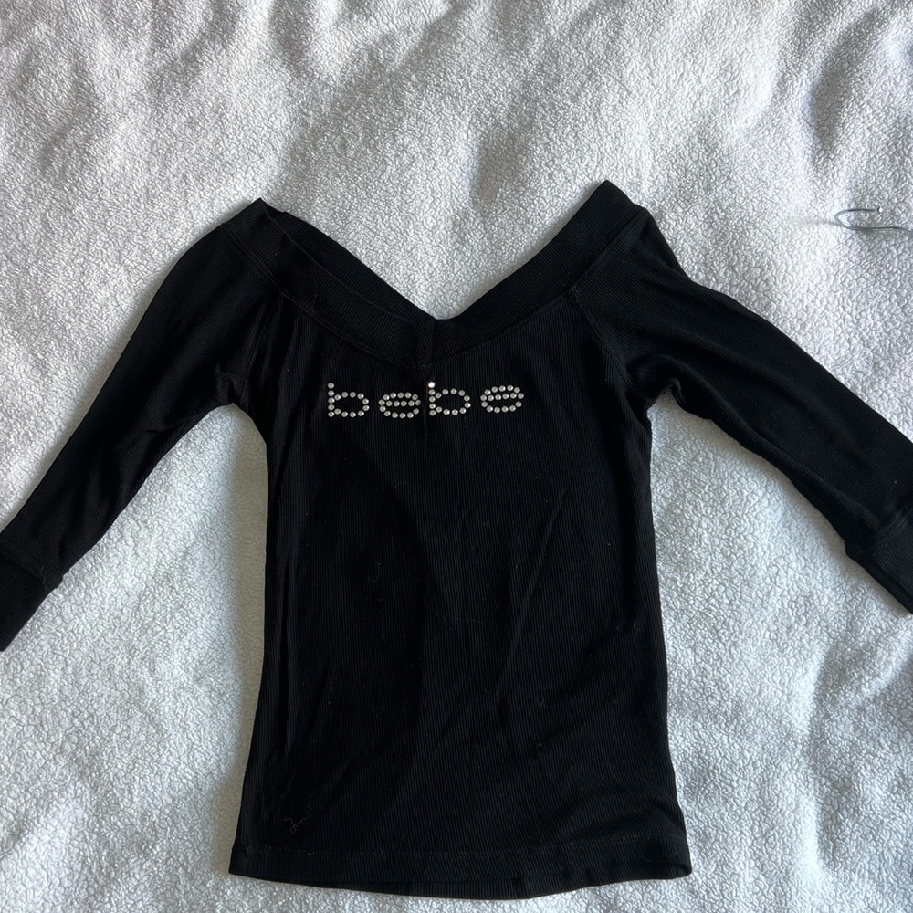 Bebe Black V-Neck Long Sleeve Top